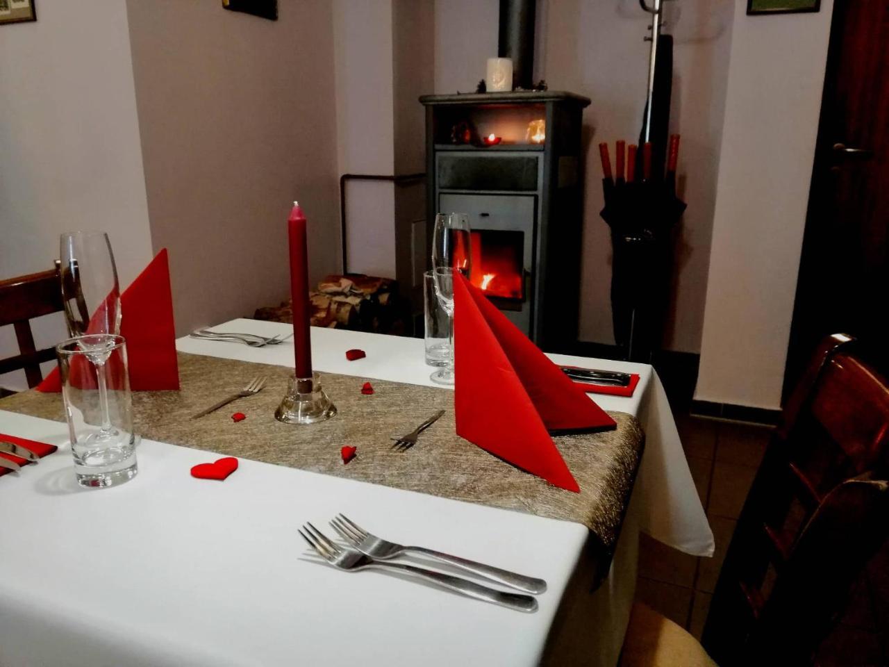 Hotel Horse Riding - Jezdecky Areal Trsice Bagian luar foto